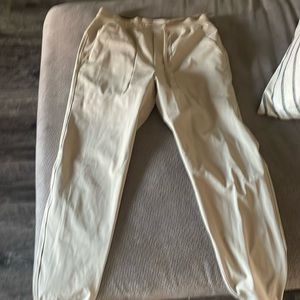ABC Jogger size medium.  Needed slim and bought these by accident. Worn one time